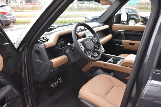 Land Rover DEFENDER 110 2.0 P300e 110 X-Dynamic HSE Carpahtian Grey met Caraway interieur