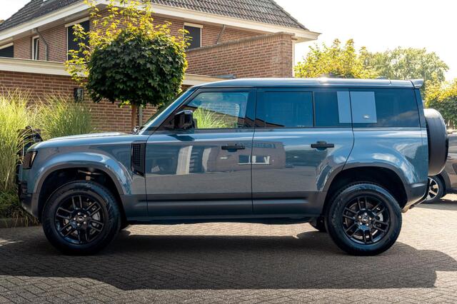 Land Rover DEFENDER 110 3.0 P400 110 X-Dynamic S 5 Persoons Luchtvering Trekhaak LED Camera Urban 19''