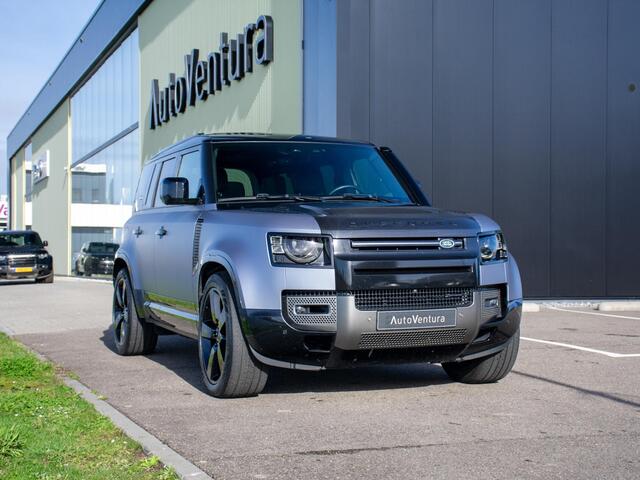 Land Rover DEFENDER 110 2.0 P400e 110 Dynamic HSE | mat blauwe wrapp | trekhaak | Schuif-/ kantel dak | Stoelkoeling | 22"