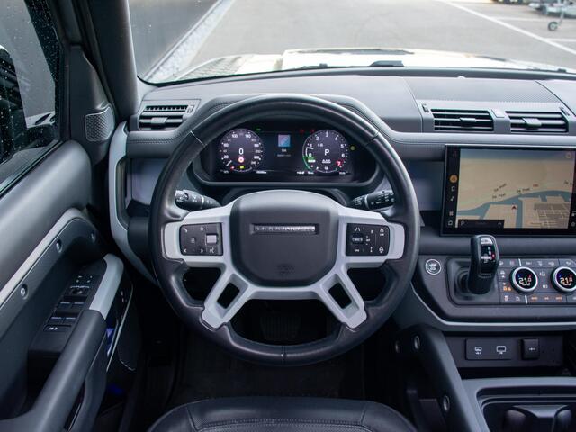 Land Rover DEFENDER 110 2.0 P400e 110 Dynamic HSE | mat blauwe wrapp | trekhaak | Schuif-/ kantel dak | Stoelkoeling | 22"