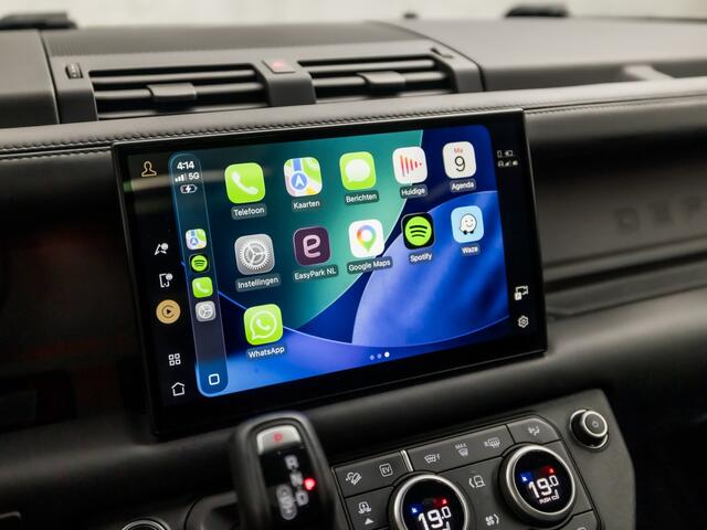 Land Rover DEFENDER 2.0 P400e 110 Urban X-Dynamic HSE 404Pk Automaat (PANORAMADAK, APPLE CARPLAY, LUCHTVERING, 360 CAMERA, MEMORY SEATS, MERIDIAN, ADAPTIVE CRUISE, NIEUWSTAAT)