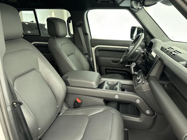 Land Rover DEFENDER 110 2.0 P300e 110 HSE Dynamic Edition