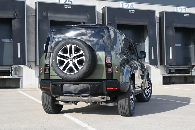 Land Rover DEFENDER 110 2.0 P300e 110 Dynamic SE Edition