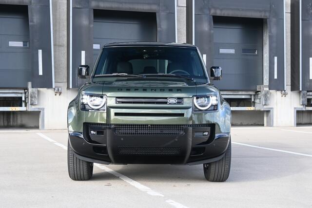 Land Rover DEFENDER 110 2.0 P300e 110 Dynamic SE Edition