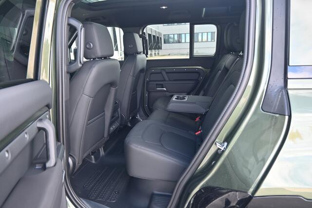 Land Rover DEFENDER 110 2.0 P300e 110 Dynamic SE Edition