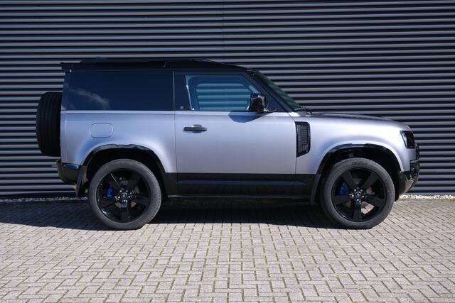 Land Rover DEFENDER Hard Top 3.0 D200 Commercial | Full Leder | Laag Schot | Matte PPF | 22'' | Black Pack |