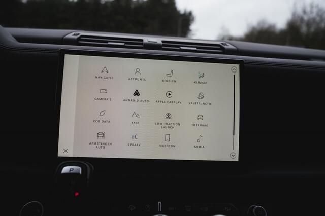 Land Rover DEFENDER D300 HSE X-Dynamic BTW. Offroad klaar lier , rocksliders