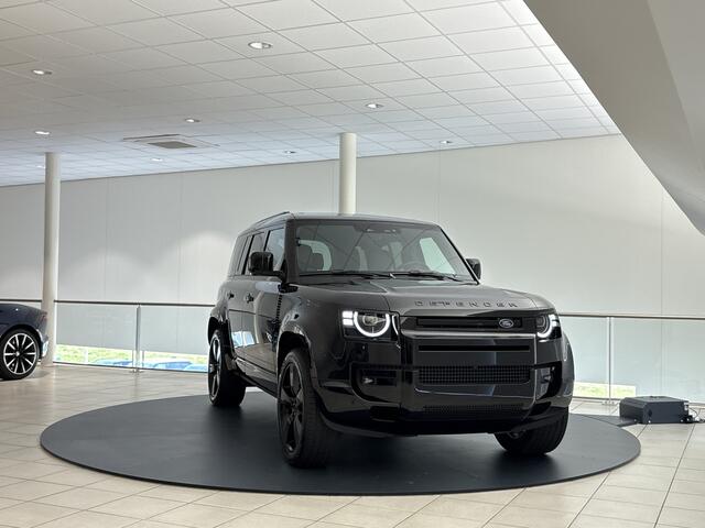 Land Rover DEFENDER 110 2.0 P300e 110 HSE Dynamic Edition | PANORAMADAK | ELEK TREKHAAK | 22 INCH GLOSS BLACK Santorini/Ebony