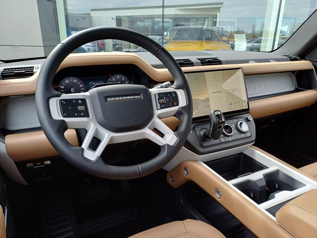 Land Rover DEFENDER 110 P300e 300pk AWD 110 Dynamic HSE Edition | NIEUW - 0 km | Bruin leder | Head-up Display | Gekoelde stoelen |