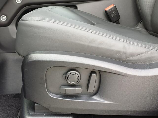 Land Rover DEFENDER 110 2.0 P300e 110 Dynamic Edition | DEMO | Zeer compleet | Gekoelde voorstoelen | Elektr. trekhaak - 3.000kg |