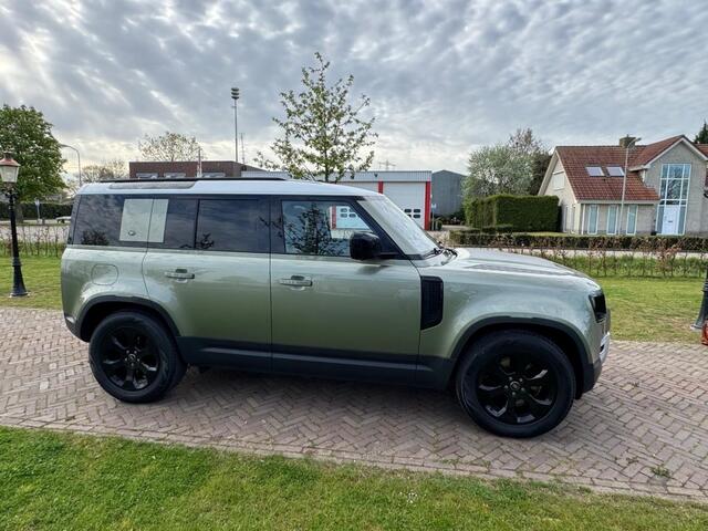 Land Rover DEFENDER 110 P400e Aut. Luchtvering 6 zits