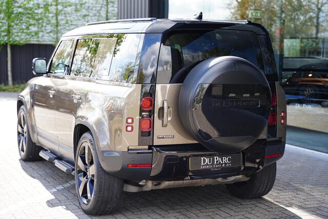 Land Rover DEFENDER 110 P 400 110 BENZINE HSE 7p. / 22 Inch / NL-Auto