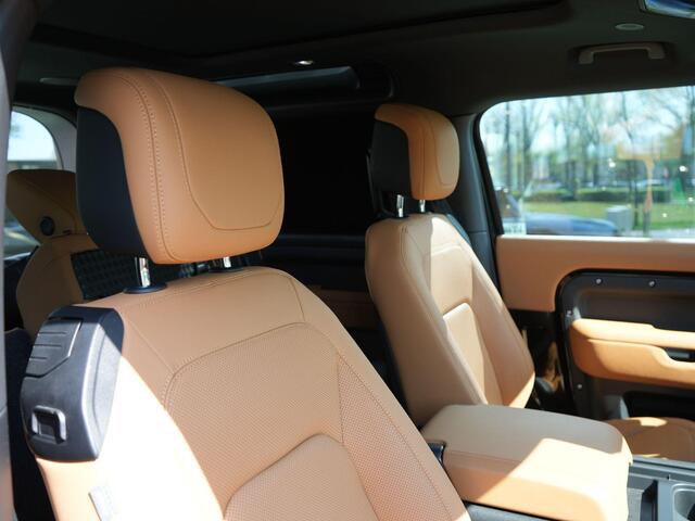 Land Rover DEFENDER 5.0 P525 90 V8