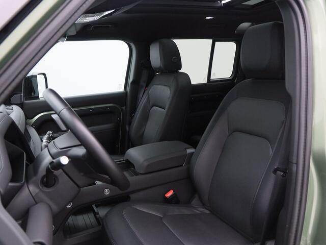 Land Rover DEFENDER 110 2.0 P400e 110 Urban Widetrack | 360° Camera | Meridian Audio | Stoelverwarming | Panoramadak | Trekhaak | 22 Inch | 34.465 Km !!
