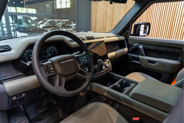 Land Rover DEFENDER 110 P300e Urban Hermes Facelift 24 inch FACELIFT P300e 110 Dynamic SE Edition Urban