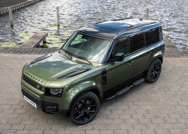 Land Rover DEFENDER 110 P300e 110 X-Dynamic HSE | Full Options | Woolstone Green | 6-persoons | 22" Urban WX-2 velgen |