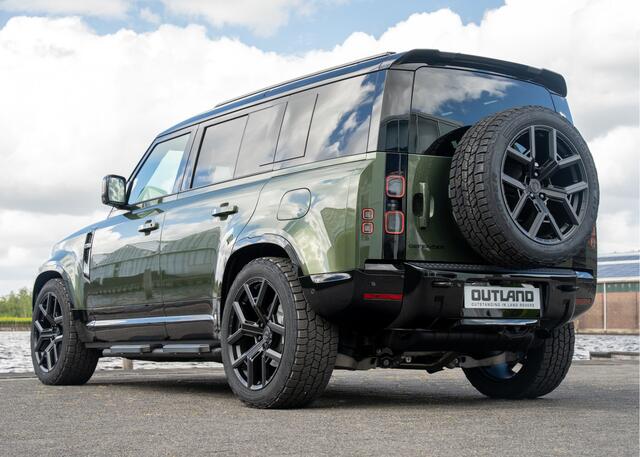 Land Rover DEFENDER 110 P300e 110 X-Dynamic HSE | Full Options | Woolstone Green | 6-persoons | 22" Urban WX-2 velgen |