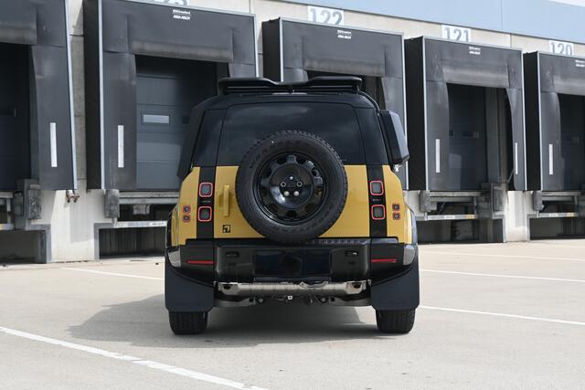 Land Rover DEFENDER 110 2.0 P300e 110 Trophy Edition Deep Sandglow Yellow