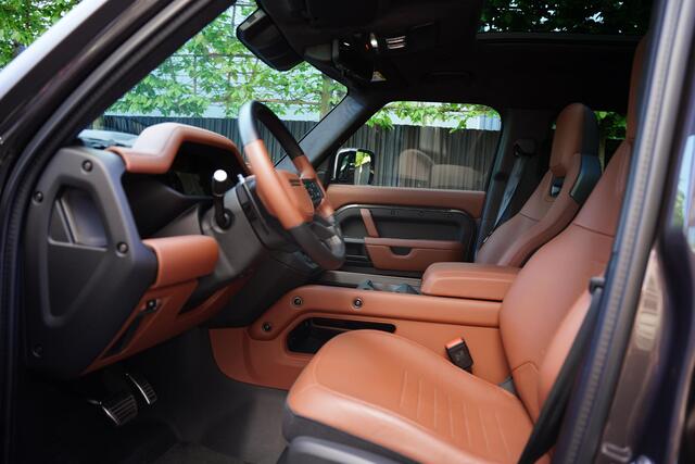Land Rover DEFENDER 110 P 635 Octa Edition One VAN GRIJS KENTEKEN