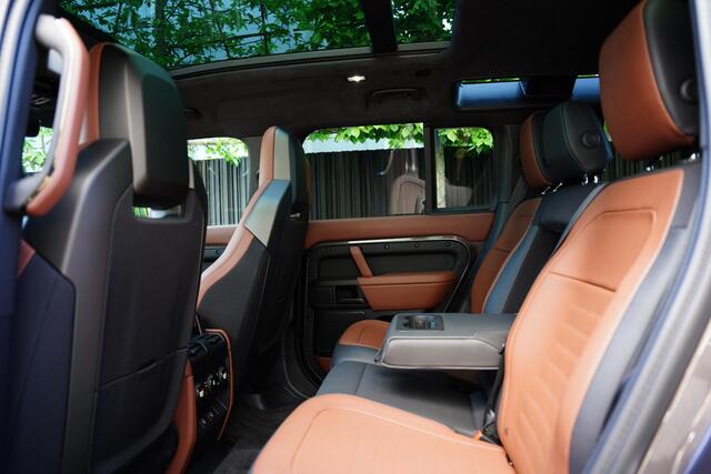 Land Rover DEFENDER 110 P 635 Octa Edition One VAN GRIJS KENTEKEN