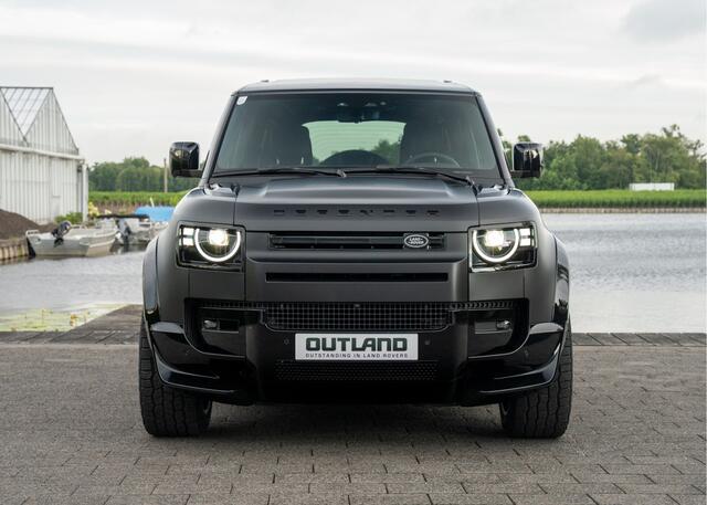 Land Rover DEFENDER 110 P300e 110 X-Dynamic HSE | Outland Edition II | Full Options | Koelkast | Santorini Black - Satin PPF Stealth |