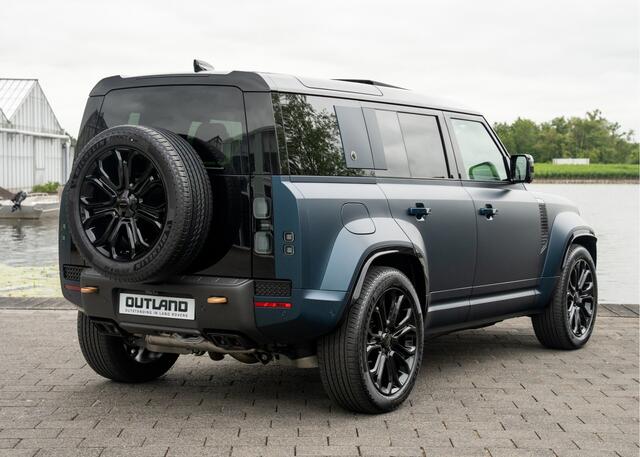 Land Rover DEFENDER 110 4.4 P635 110 Octa Sargasso Blue Satin - Carbon Exterior Pack - Trekhaak