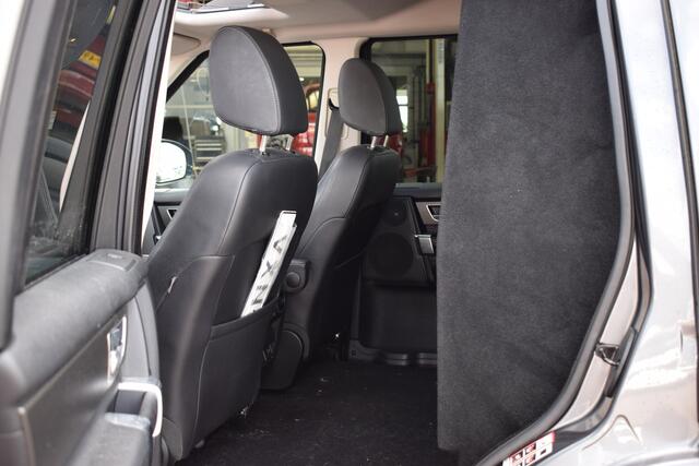 Land Rover DISCOVERY 3.0 SDV6 HSE | Trekhaak | Pano | Stuur- en Stoelverw. | Meridian