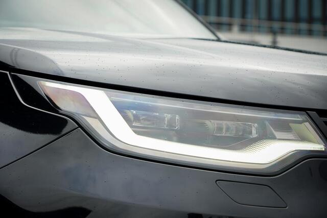 Land Rover DISCOVERY 3.0 D250 R-Dynamic SE / VAN / Pano / Trekhaak / Grijs Kenteken / Excl BTW