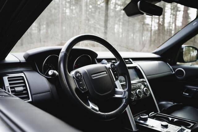 Land Rover DISCOVERY 258pk, btw , 6cyl, luxury, lage kmstand!