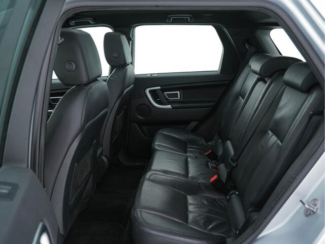 Land Rover DISCOVERY SPORT 2.0 TD4 AWD Urban Series SE Dynamic Aut. *PANO | VOLLEDER | XENON | CAMERA | NAVI-FULLMAP | MERIDIAN-AUDIO | ECC | PDC | CRUISE | LANE-ASSIST | 19"ALU*