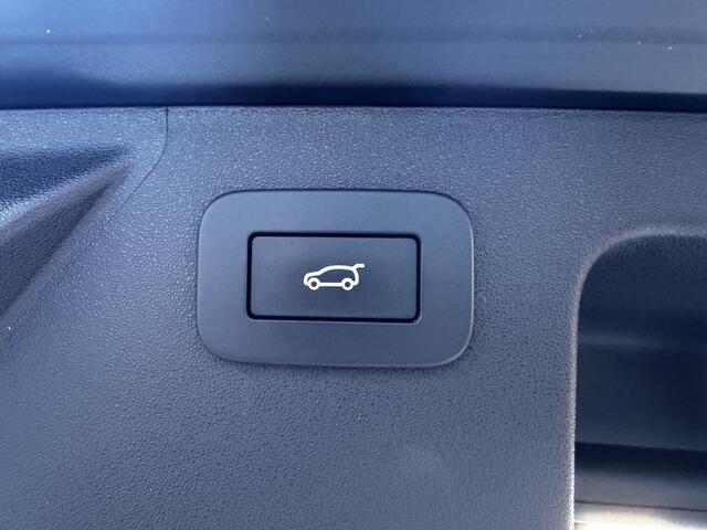 Land Rover DISCOVERY SPORT P300e 1.5 R-Dynamic Panoramadak / Leer / Camera