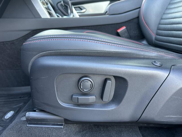 Land Rover DISCOVERY SPORT P300e 1.5 309pk AWD R-Dynamic S | Panoramadak | Stoelverwarming | Afn. trekhaak tot 1.600kg |