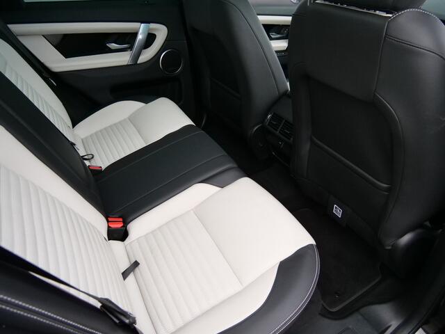 Land Rover DISCOVERY SPORT P300e 1.5 309pk R-Dynamic HSE Automaat Leder / Panoramadak / Navigatie / 20 inch