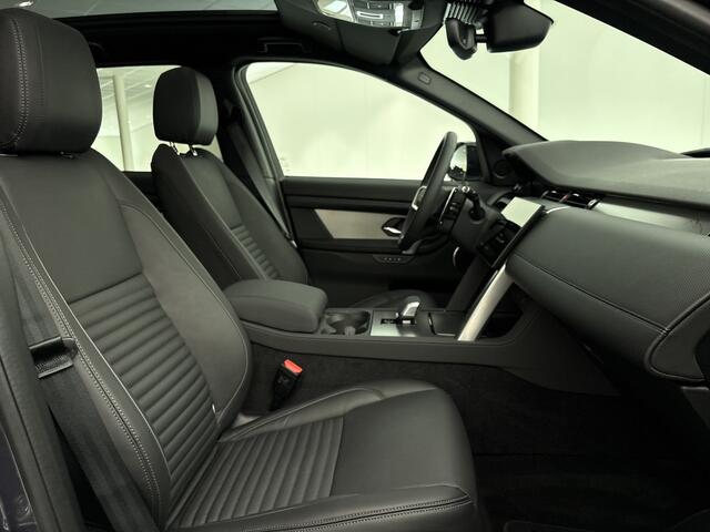 Land Rover DISCOVERY SPORT 1.5 P270e PHEV AWD Landmark Edition | Panoramadak | Cold Climate Pack | 20" Gloss Black Varesine Blue / Ebony