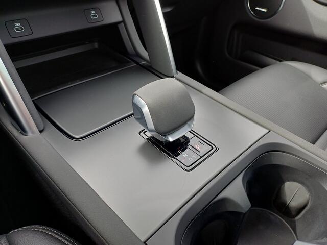 Land Rover DISCOVERY SPORT P300e 309pk AWD Dynamic SE | Nieuw model | Panoramadak | Elektr. trekhaak | Stoelverwarming |