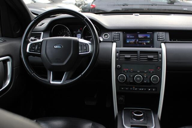 Land Rover DISCOVERY SPORT 2.0 TD4 HSE / Trekhaak / Panoramadak / Leder / 18'' / Keyless / Navigatie / Stoelverwarming / Xenon / Cruise Control