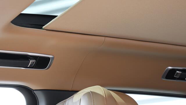 Land Rover RANGE ROVER P550e Autobiography | Meridian Signature | Massage | Head-up | Panoramadak | Stoelventilatie | Shadow Exterior Pack