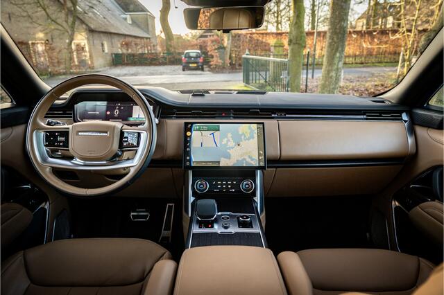 Land Rover RANGE ROVER 4.4 P530 Autobiography Koelbox 23" Trekhaak Hot Stone Massage