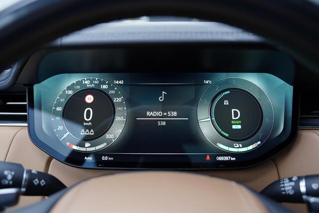 Land Rover RANGE ROVER P 440 E SE / Nieuwe Service / Trekhaak / Stoelventilatie