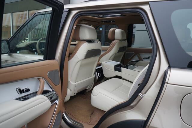 Land Rover RANGE ROVER 3.0 P550e SV PHEV | Hot stones massage | Serenity | Meridian signature |