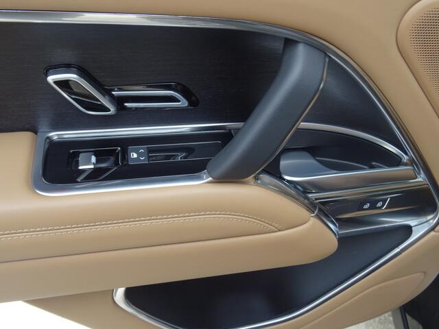 Land Rover RANGE ROVER 3.0 P550e HSE PHEV * HEAD-UP * 22 INCH * 80 KM ACCU RANGE. !!