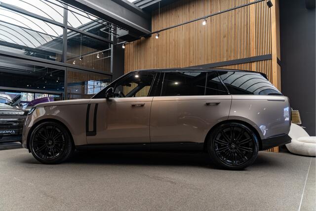 Land Rover RANGE ROVER P530 LWB Autobiography Koelbox Pano 4.4 P530 7 Persoons MHEV