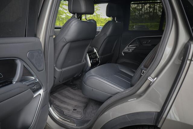Land Rover RANGE ROVER 3.0 P510e AUTOBIOGRAPHY PHEV | ADAPTIVE CRUISE | 4 WIELBESTURING | STOELVERWARMING & VERKOELING | MASSAGE | LEDEREN HEMEL | 360 CAMERA | STUURVERWARMING |