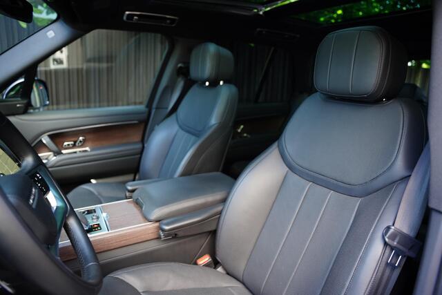 Land Rover RANGE ROVER P 440 SE Zwart Leder / 23 Inch / Panoramadak