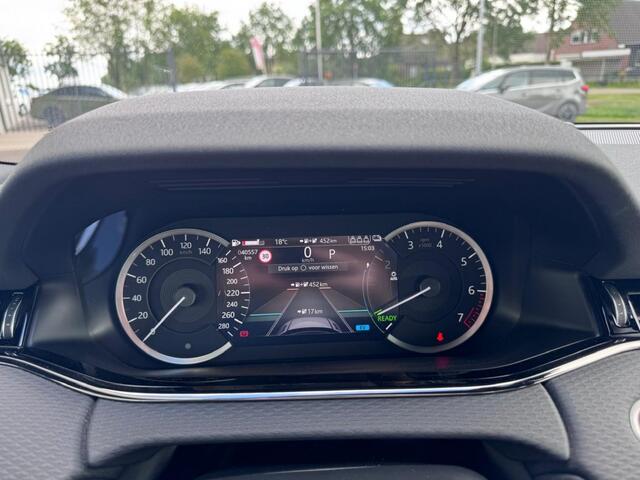 Land Rover RANGE ROVER 1.5 P300E S AWD R-Design Panoramadak Camera Stoelverwarming Carplay Meridian