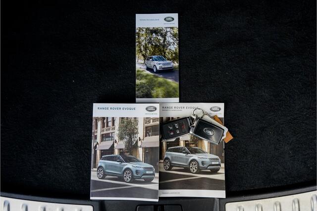 Land Rover RANGE ROVER EVOQUE 2.0 P200 AWD R-Dynamic Black Pano Leder Camera Trekhaak