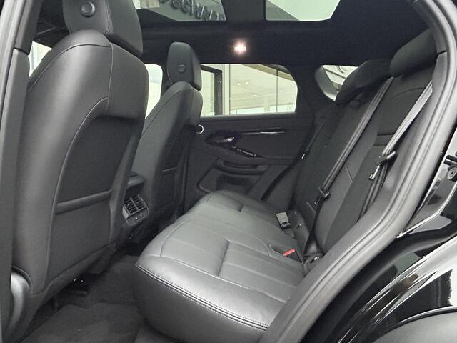 Land Rover RANGE ROVER EVOQUE P270e AWD SE Dynamic Edition | Nieuw door ons geleverd | Elektr. trekhaak | Panoramadak |
