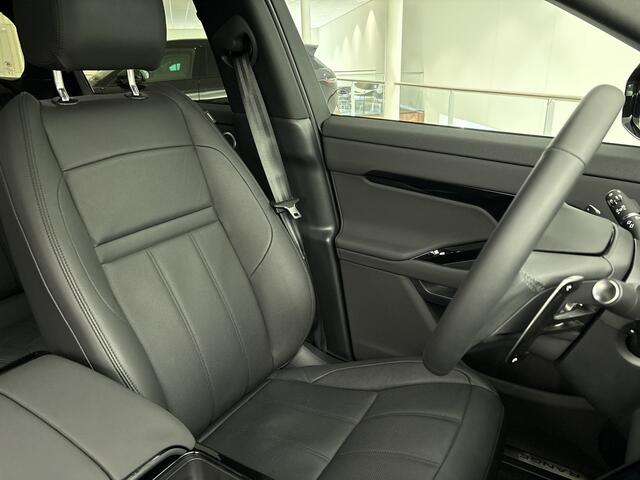 Land Rover RANGE ROVER EVOQUE 1.5 P270e PHEV AWD SE Graphite Ed. Cold Climate Panoramadak