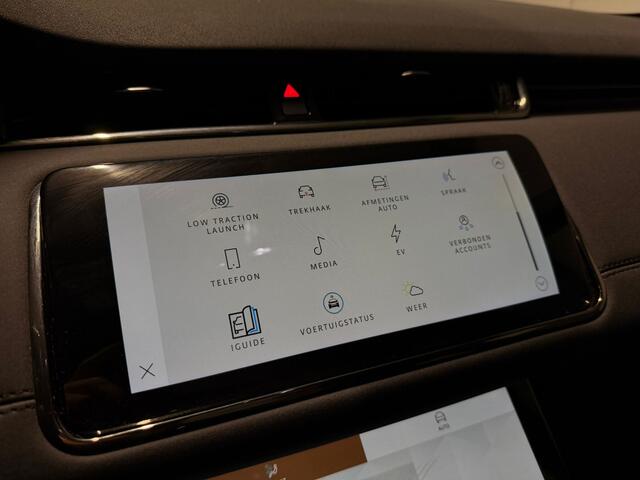 Land Rover RANGE ROVER EVOQUE 1.5 P300e AWD R-Dynamic SE Panoramadak Meridian Surround Trekhaak Carplay