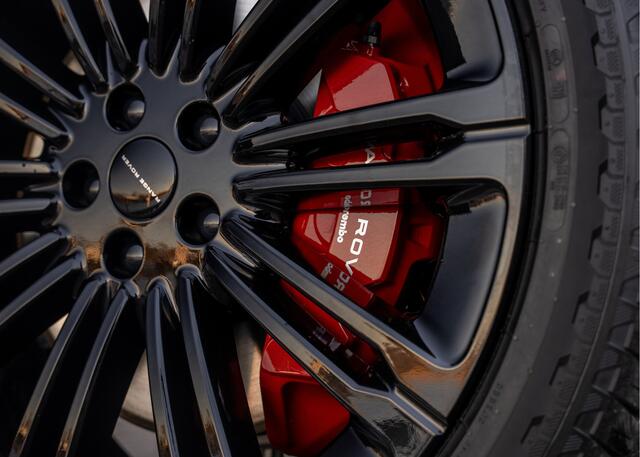 Land Rover RANGE ROVER SPORT P550e Autobiography | 2026 | Enhanced Black Pack | Charente Grey | Rode remklauwen | Trekhaak |